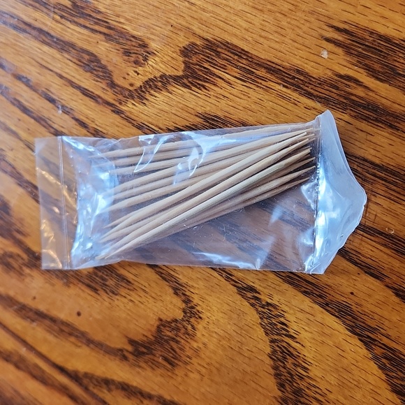 Cocoa Beach Toothpick Holder with Toothpicks - Picture 6 of 6